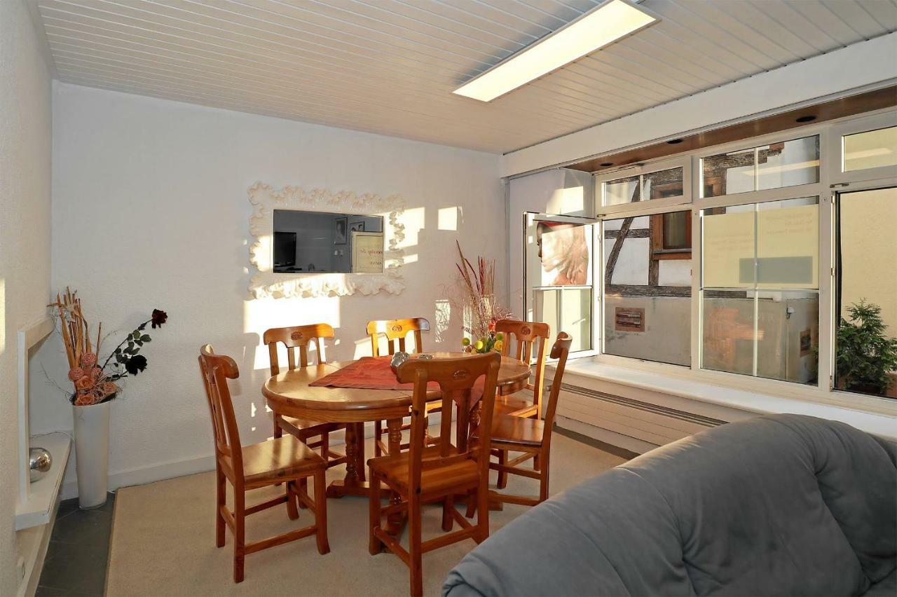 Mariposa Apartamento เอฟริงเกน-เคียร์เชน ภายนอก รูปภาพ