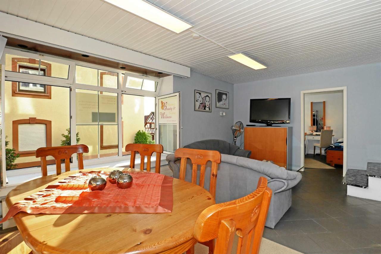 Mariposa Apartamento เอฟริงเกน-เคียร์เชน ภายนอก รูปภาพ