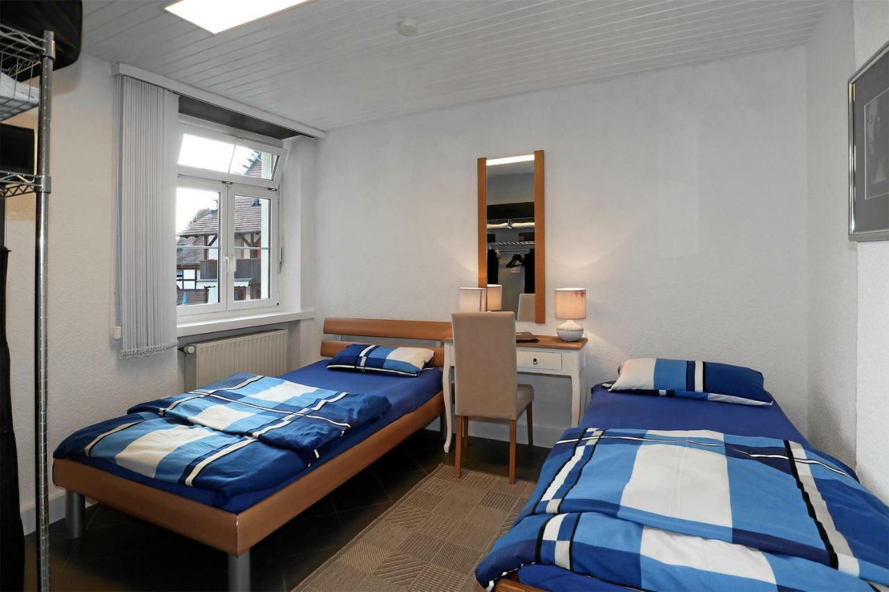 Mariposa Apartamento เอฟริงเกน-เคียร์เชน ภายนอก รูปภาพ