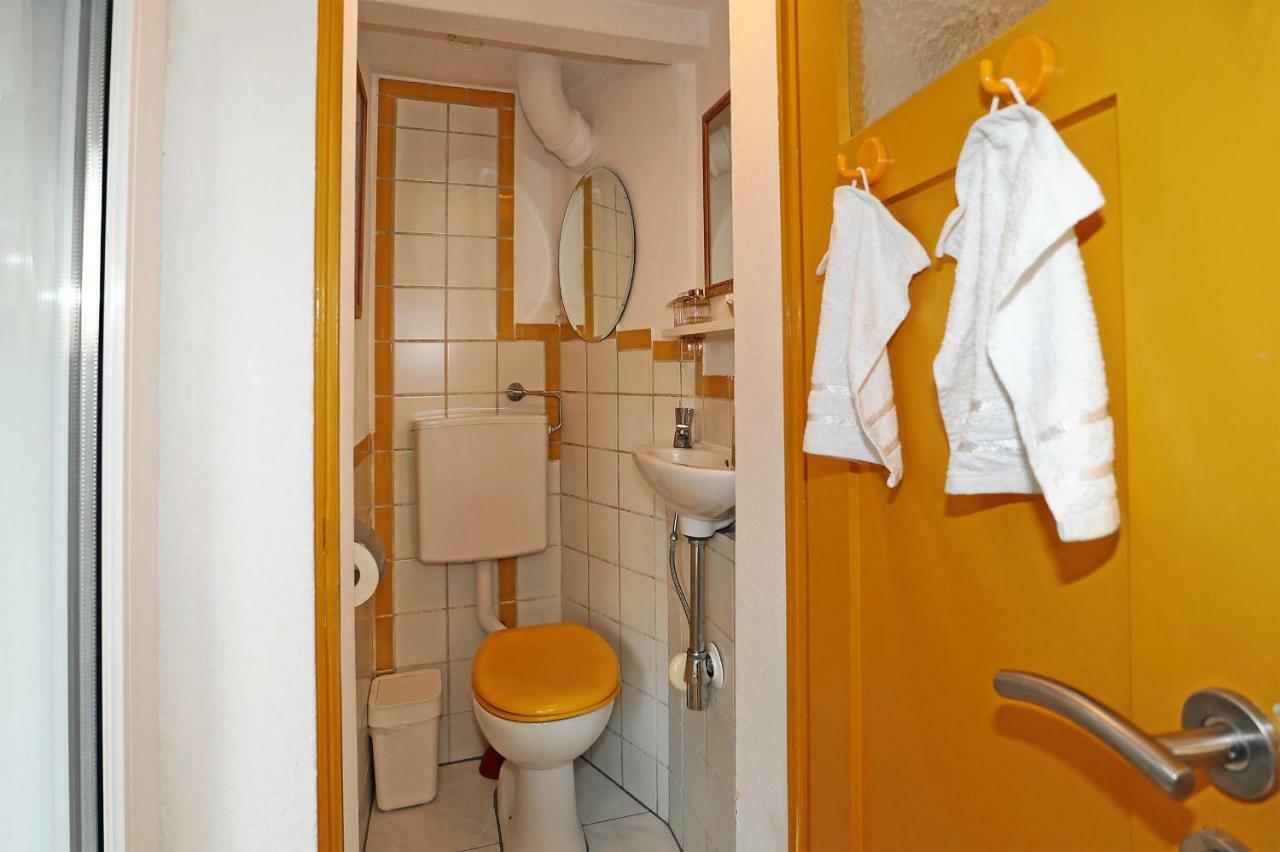 Mariposa Apartamento เอฟริงเกน-เคียร์เชน ภายนอก รูปภาพ