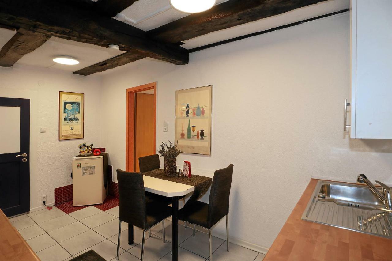 Mariposa Apartamento เอฟริงเกน-เคียร์เชน ภายนอก รูปภาพ